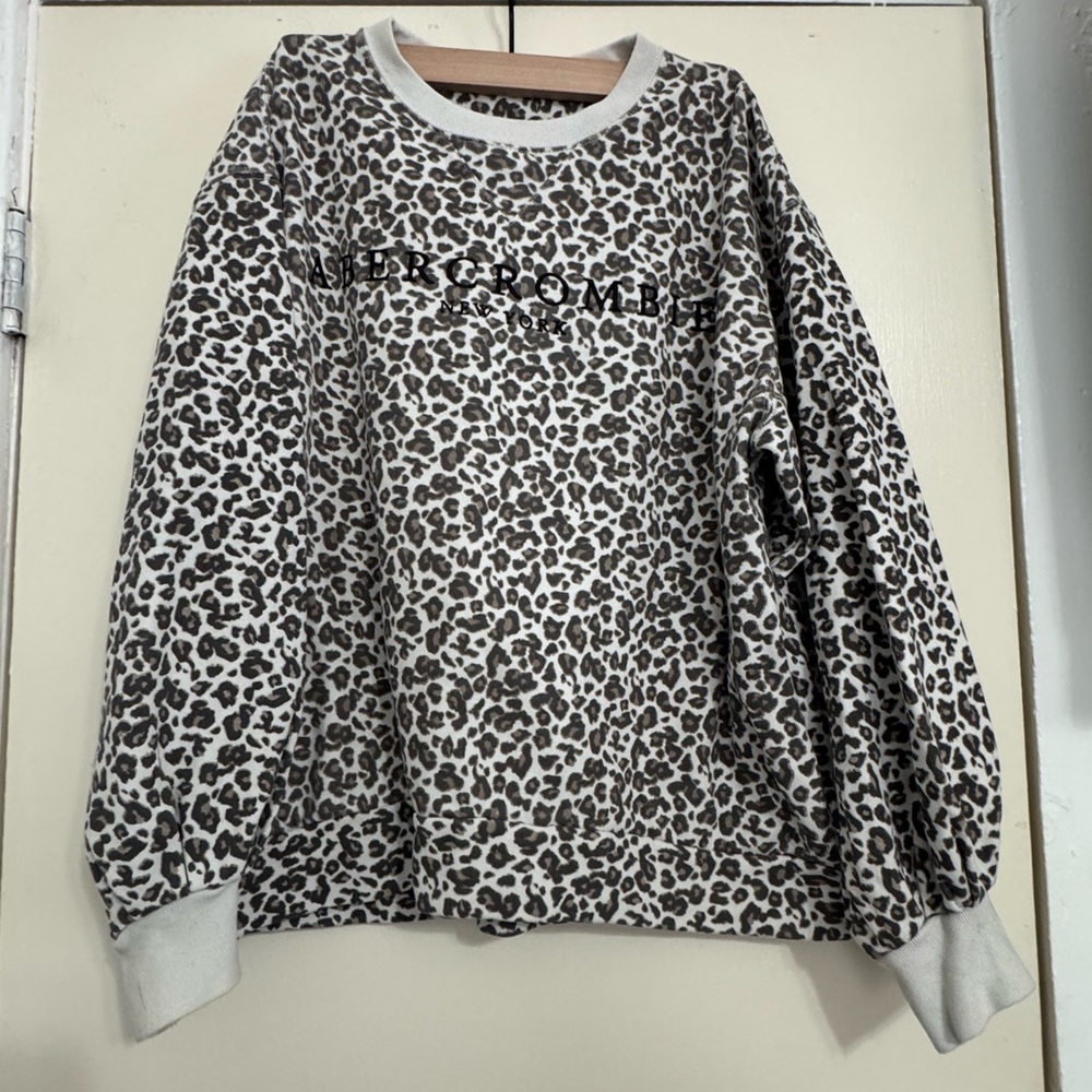 Abercrombie & Fitch Leopard Print Crewneck Sweatshirt in White and Brown